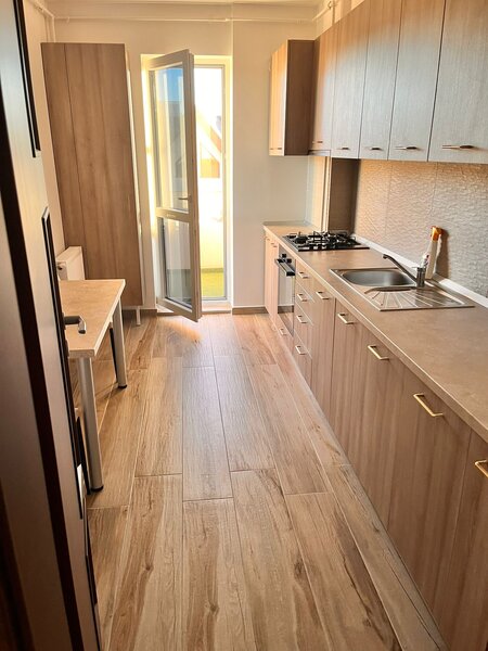 Popesti Leordeni central, 2023, centrala si parcare,